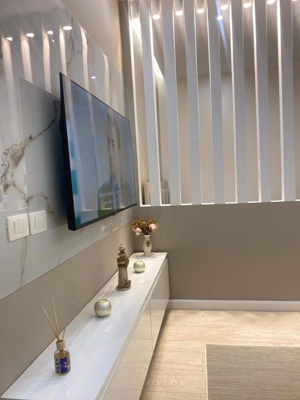 New Valona Apartment City Center Wlora Zewnętrze zdjęcie